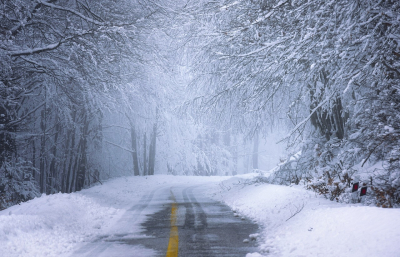 Cold snap grips central and eastern Canada, disrupting power and daily life